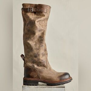 NWOB Free People We The Free Rapids Riding Leather Boots in Totally Taupe Brown